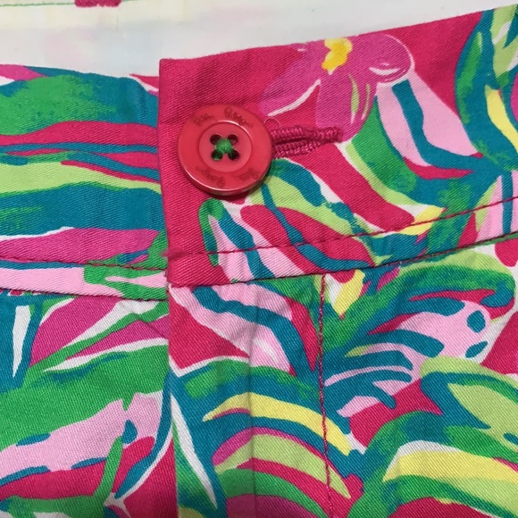 Lilly Pulitzer Callahan shorts size 2 - Picture 4 of 10